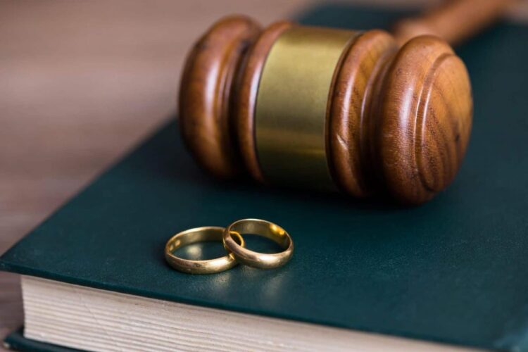 Divorce Law Protects Interests and Stable Future